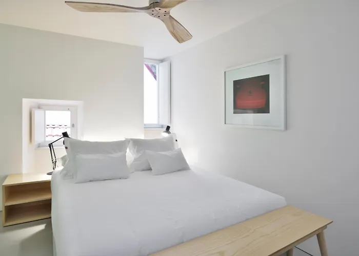 House Of Artists Bed and Breakfast Porto